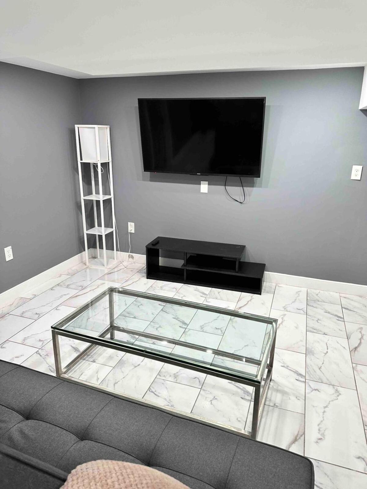 Lovely Basement 1-Bedroom With Free Parking Washington Exterior foto
